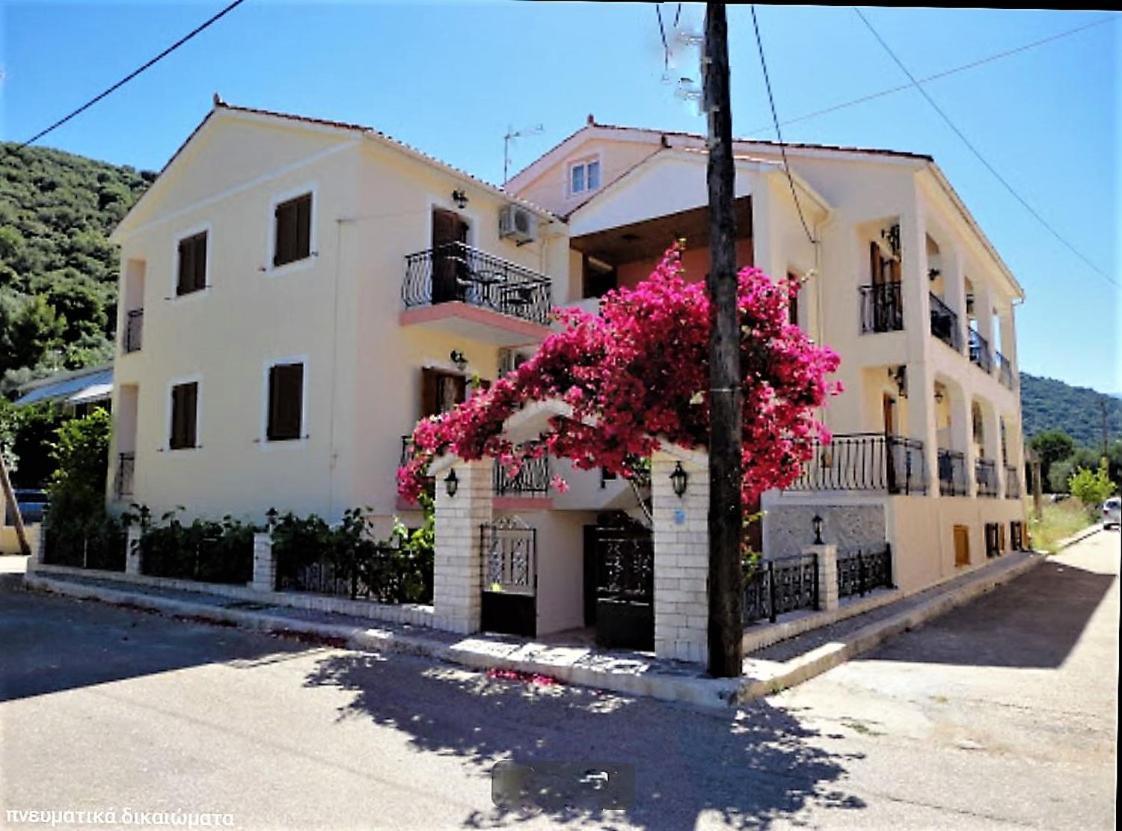 Alexatos Studios & Apartments Agia Efimia ภายนอก รูปภาพ