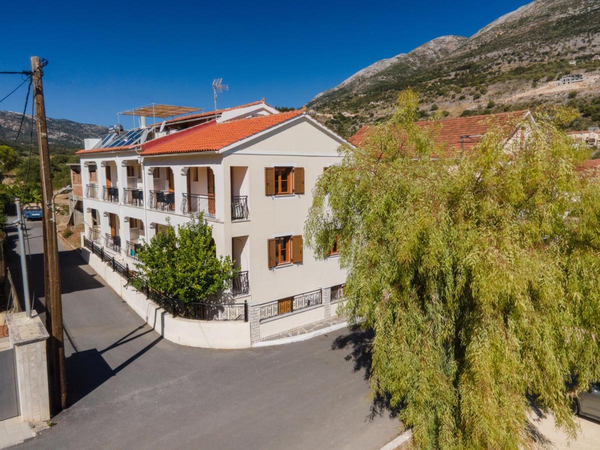 Alexatos Studios & Apartments Agia Efimia ภายนอก รูปภาพ