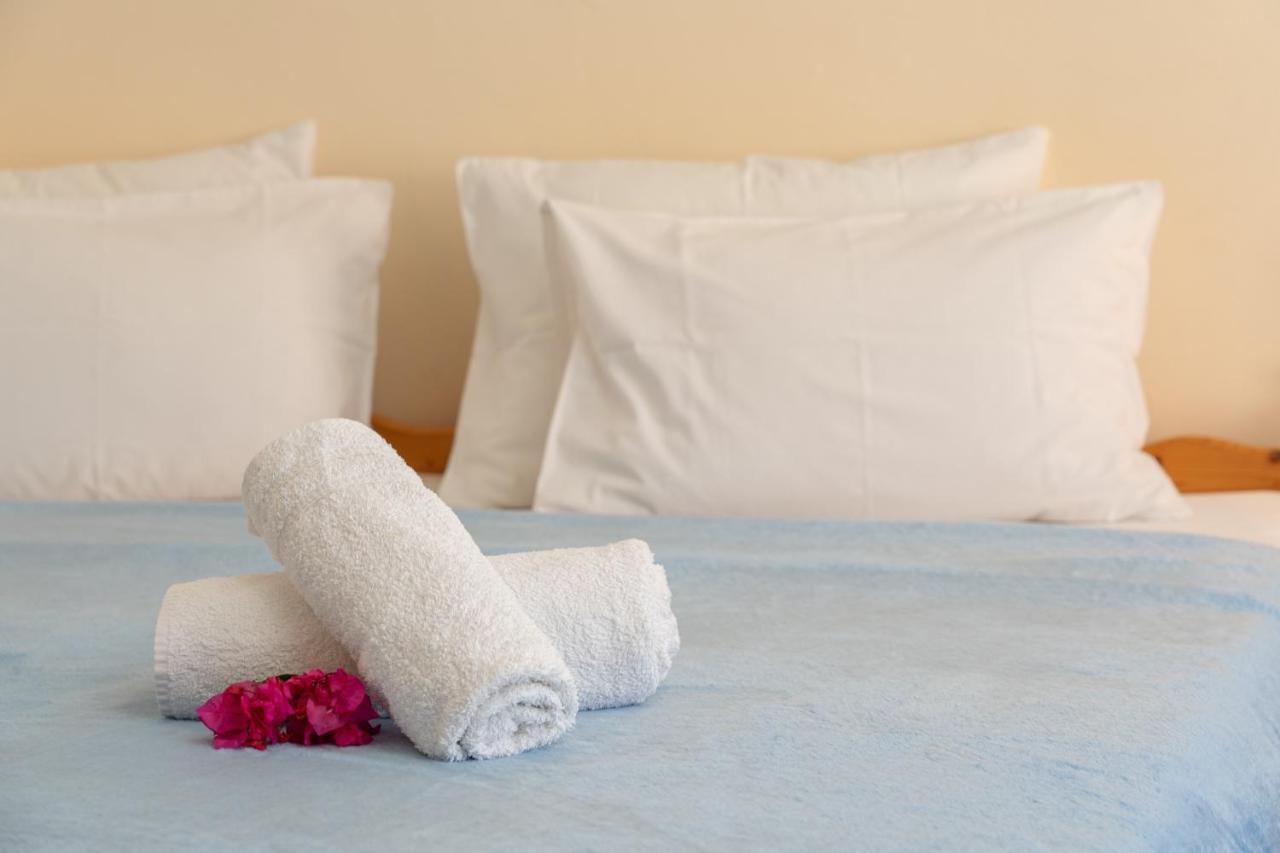 Alexatos Studios & Apartments Agia Efimia ภายนอก รูปภาพ