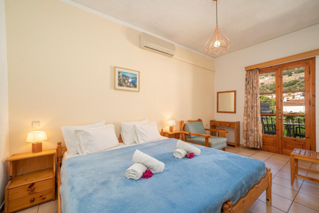 Alexatos Studios & Apartments Agia Efimia ภายนอก รูปภาพ