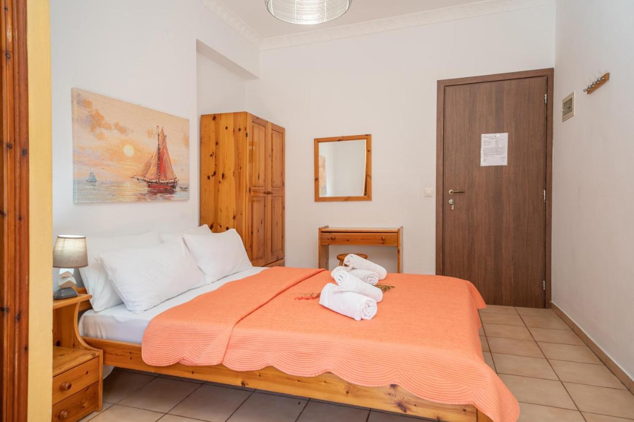 Alexatos Studios & Apartments Agia Efimia ภายนอก รูปภาพ