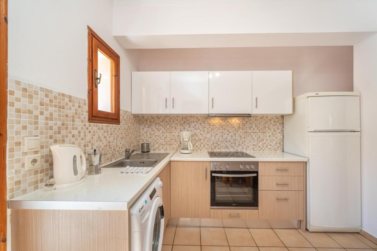 Alexatos Studios & Apartments Agia Efimia ภายนอก รูปภาพ