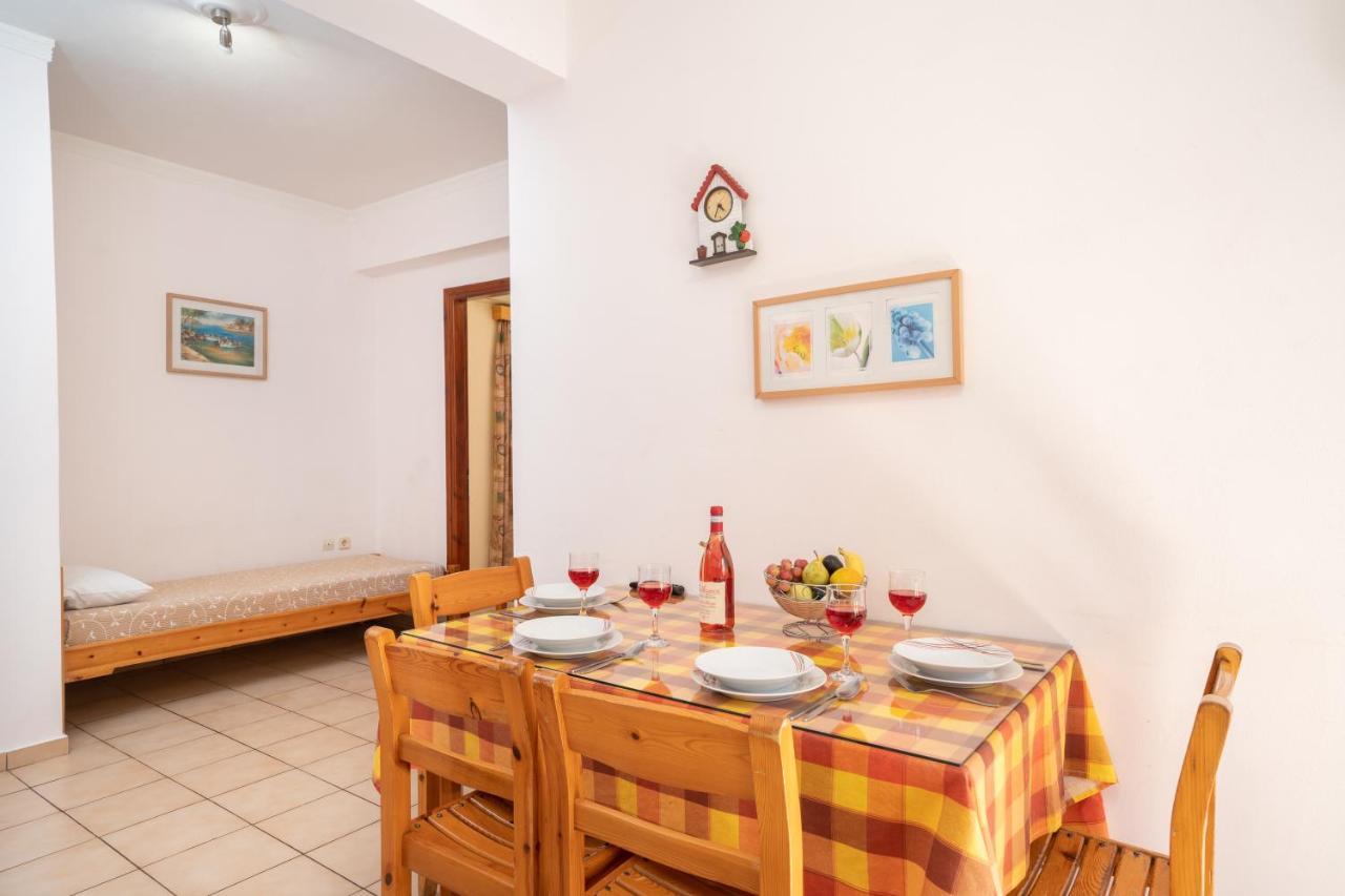 Alexatos Studios & Apartments Agia Efimia ภายนอก รูปภาพ