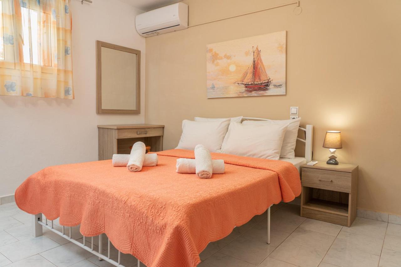 Alexatos Studios & Apartments Agia Efimia ภายนอก รูปภาพ